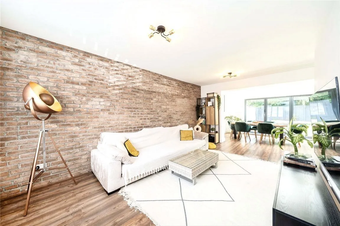 Daffodil Street, W12, photo 5