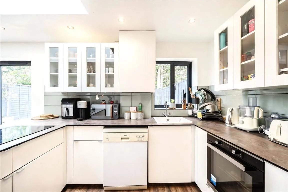 Daffodil Street, W12, photo 4