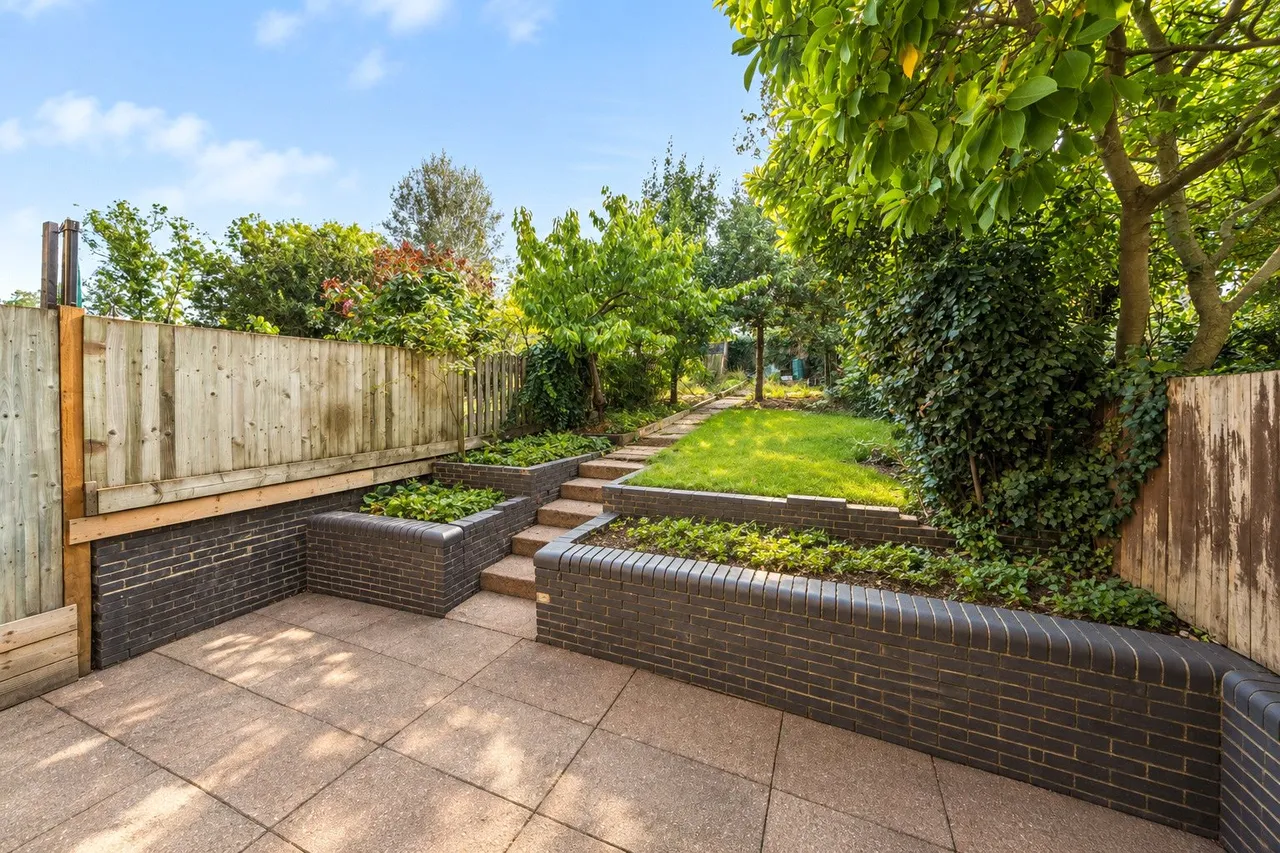 Ardoch Road, SE6, photo 10
