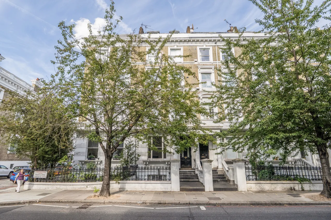 Flat 3, 19 Redcliffe Gardens, London, photo 2