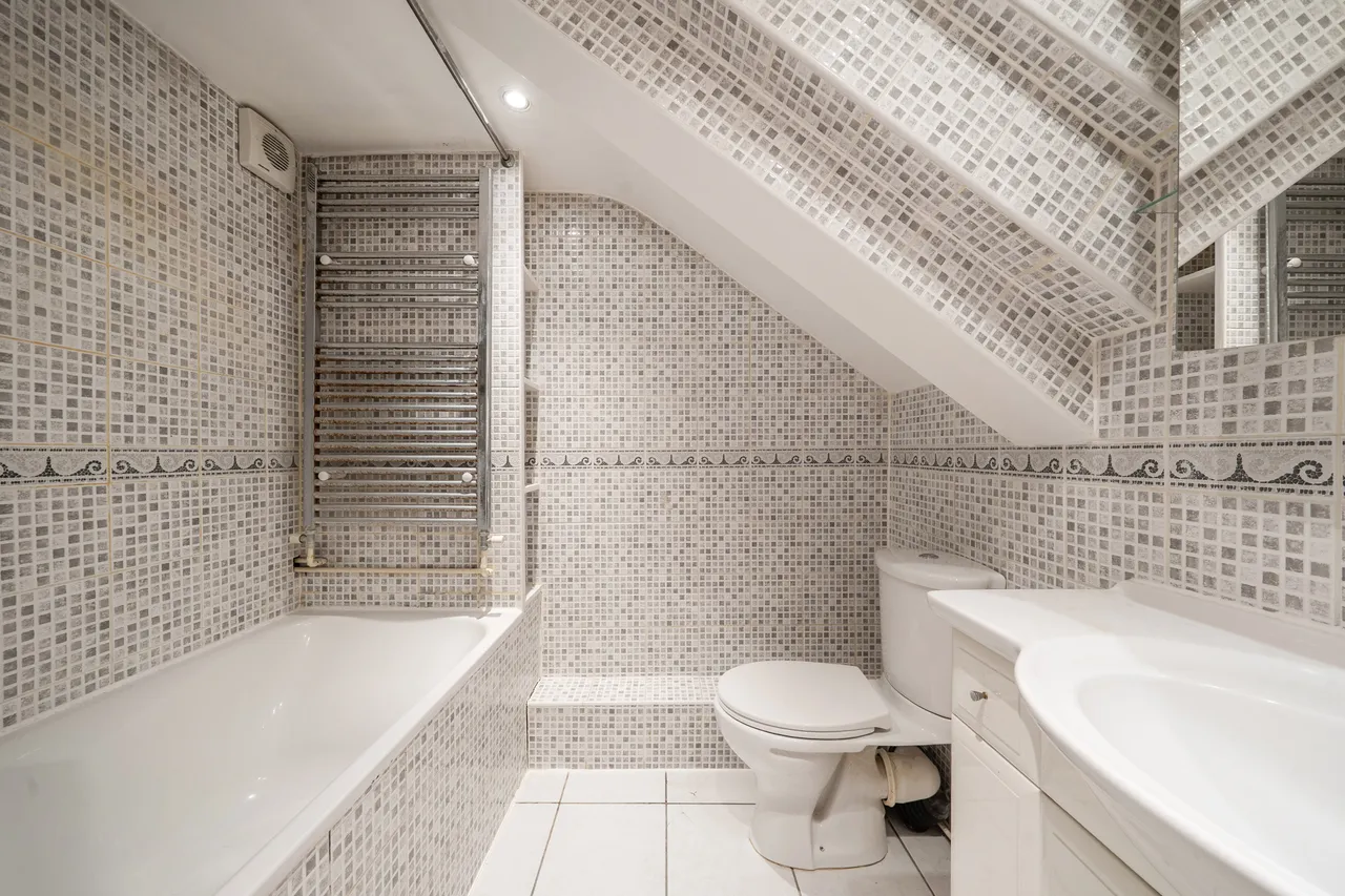 Flat 3, 19 Redcliffe Gardens, London, photo 11