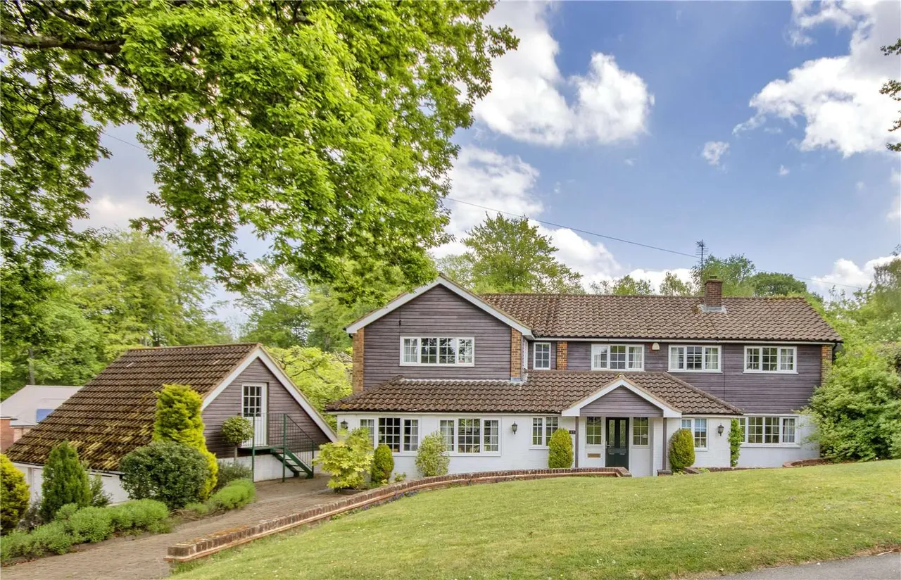 5 bed house for sale — Brattle Wood, Sevenoaks, Kent, TN13 1QS