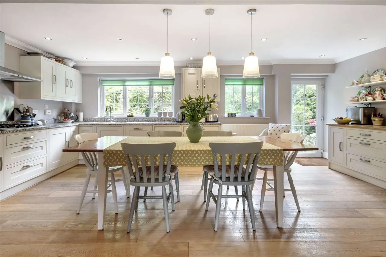 Brattle Wood, Sevenoaks, Kent, TN13 1QS, photo 7