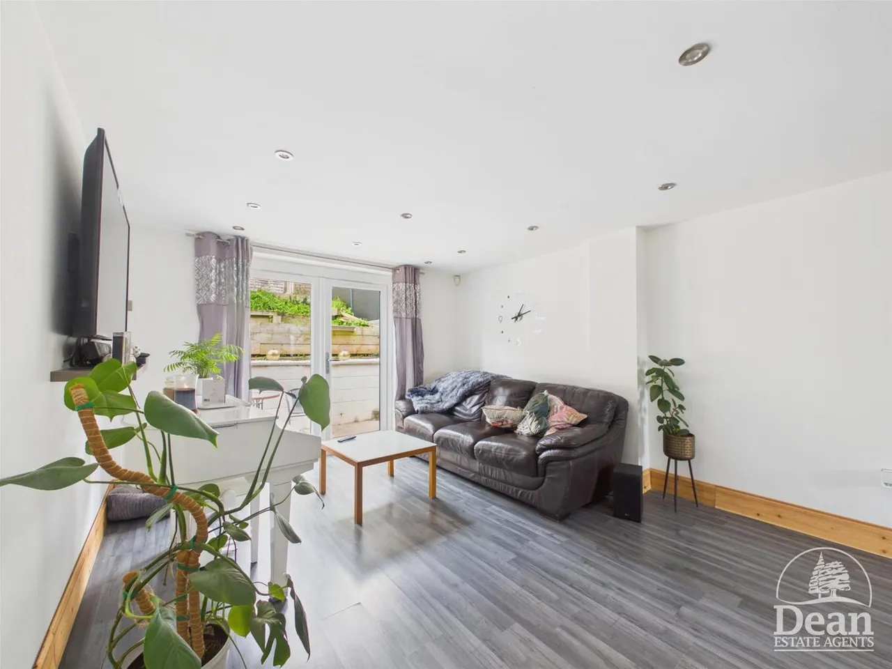 Woodland Rise, Lydney, photo 4