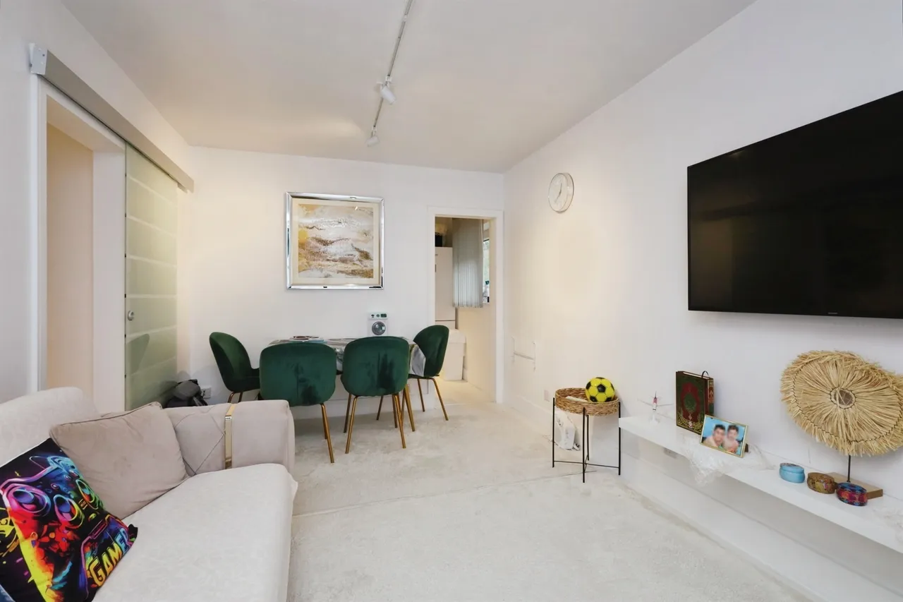 Trinity Trees, Eastbourne, BN21, photo 3