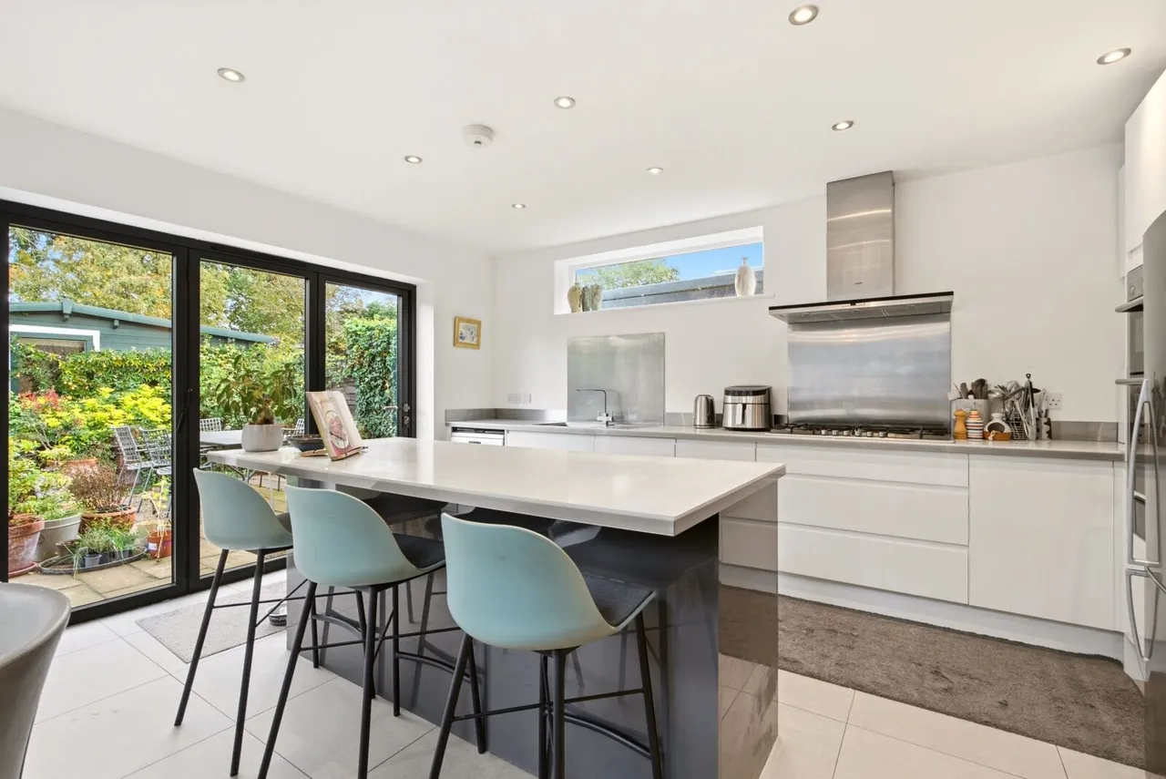 Highfield Avenue, Harpenden, AL5, photo 8