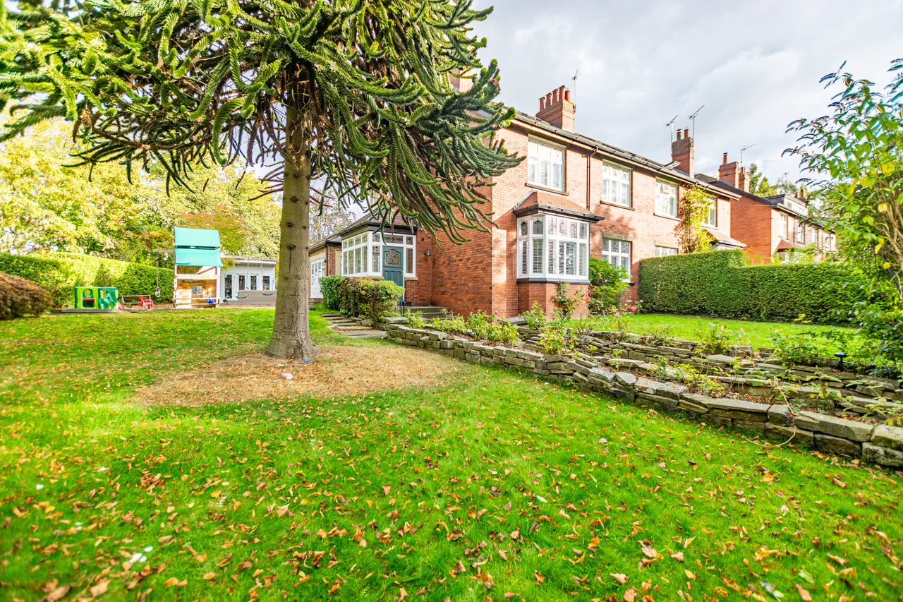 North Park Avenue, Lidgett Park, LS8, photo 33
