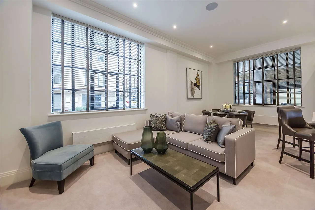 Rainville Road, Hammersmith, London, W6 9UF, photo 2