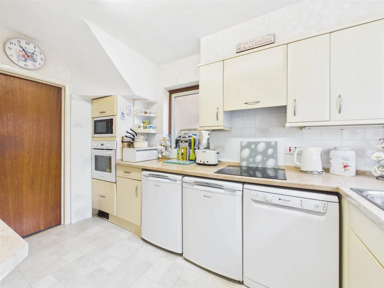 Wood Rise, Pinner, HA5 2JD, photo 11