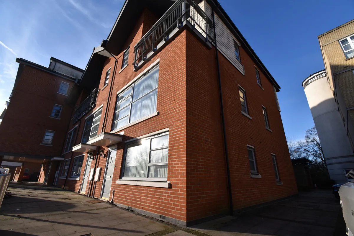 2 bed house to rent, Rotary Way, Colchester, CO3