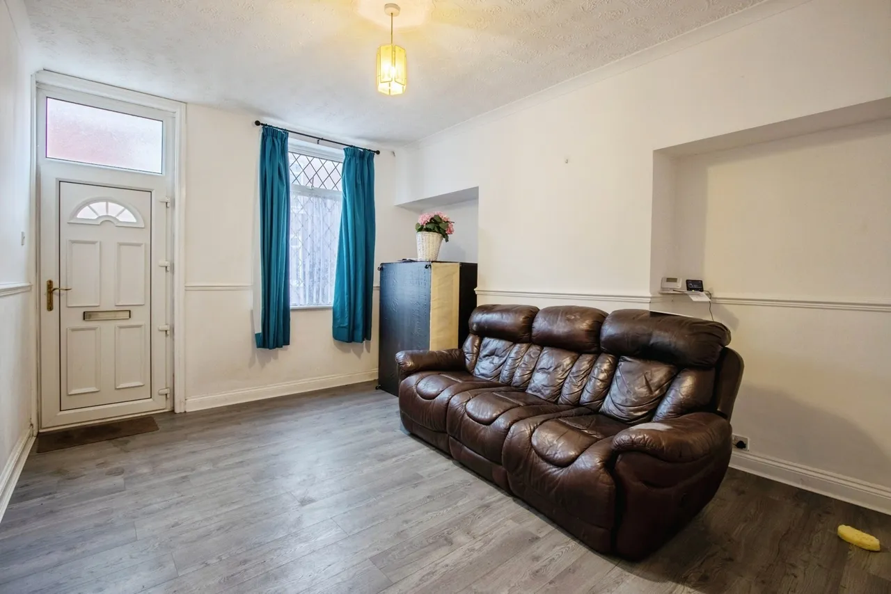 Whitehall Street, Wakefield, West Yorkshire, WF2, photo 6
