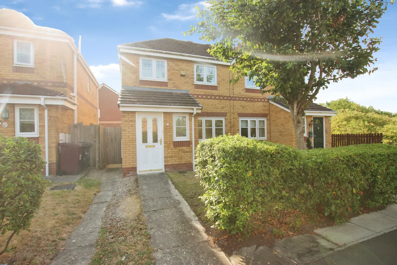 3 bed house to rent — Ambleside Drive, Liverpool, L33