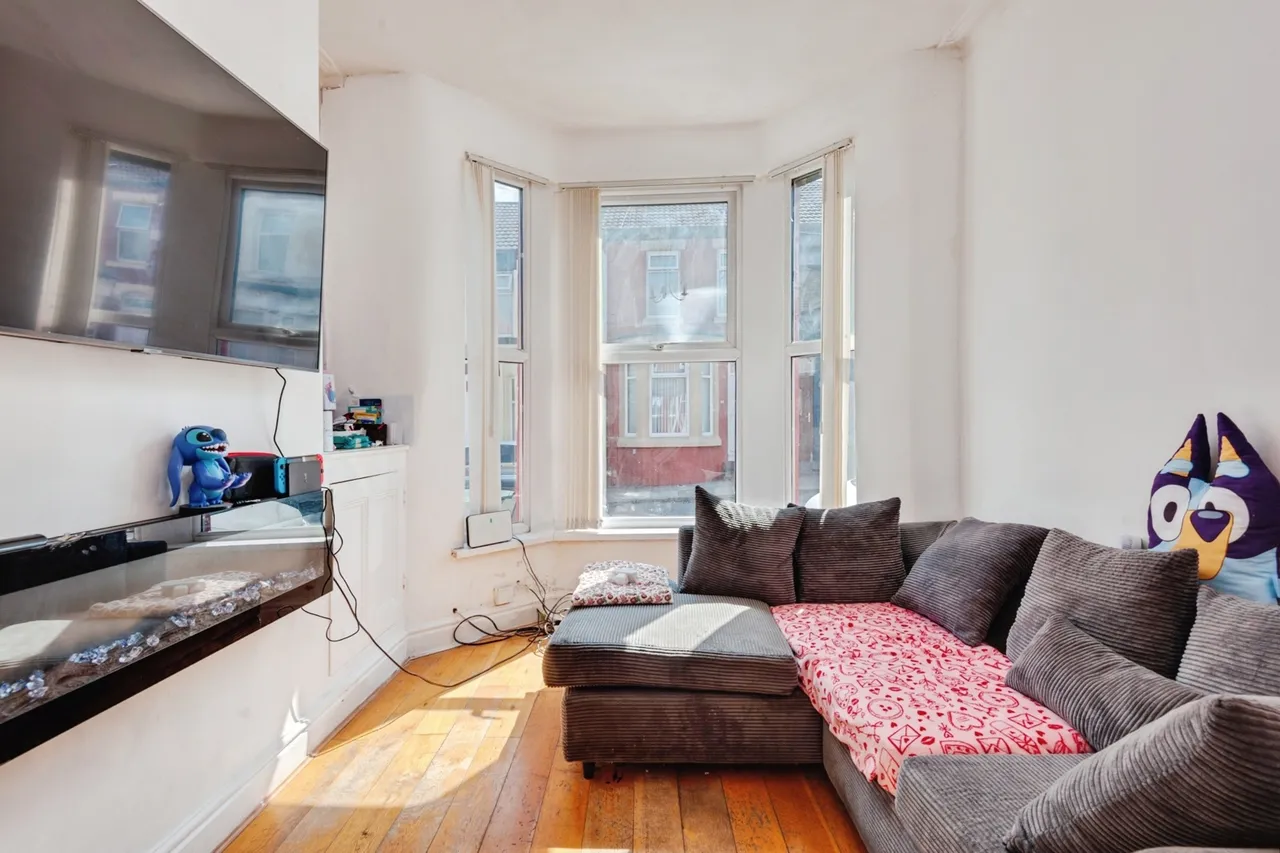 Bell Street, Liverpool, L13, photo 3