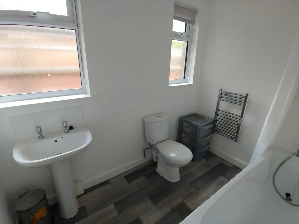 Dagmar Grove, Beeston, NG9, photo 8