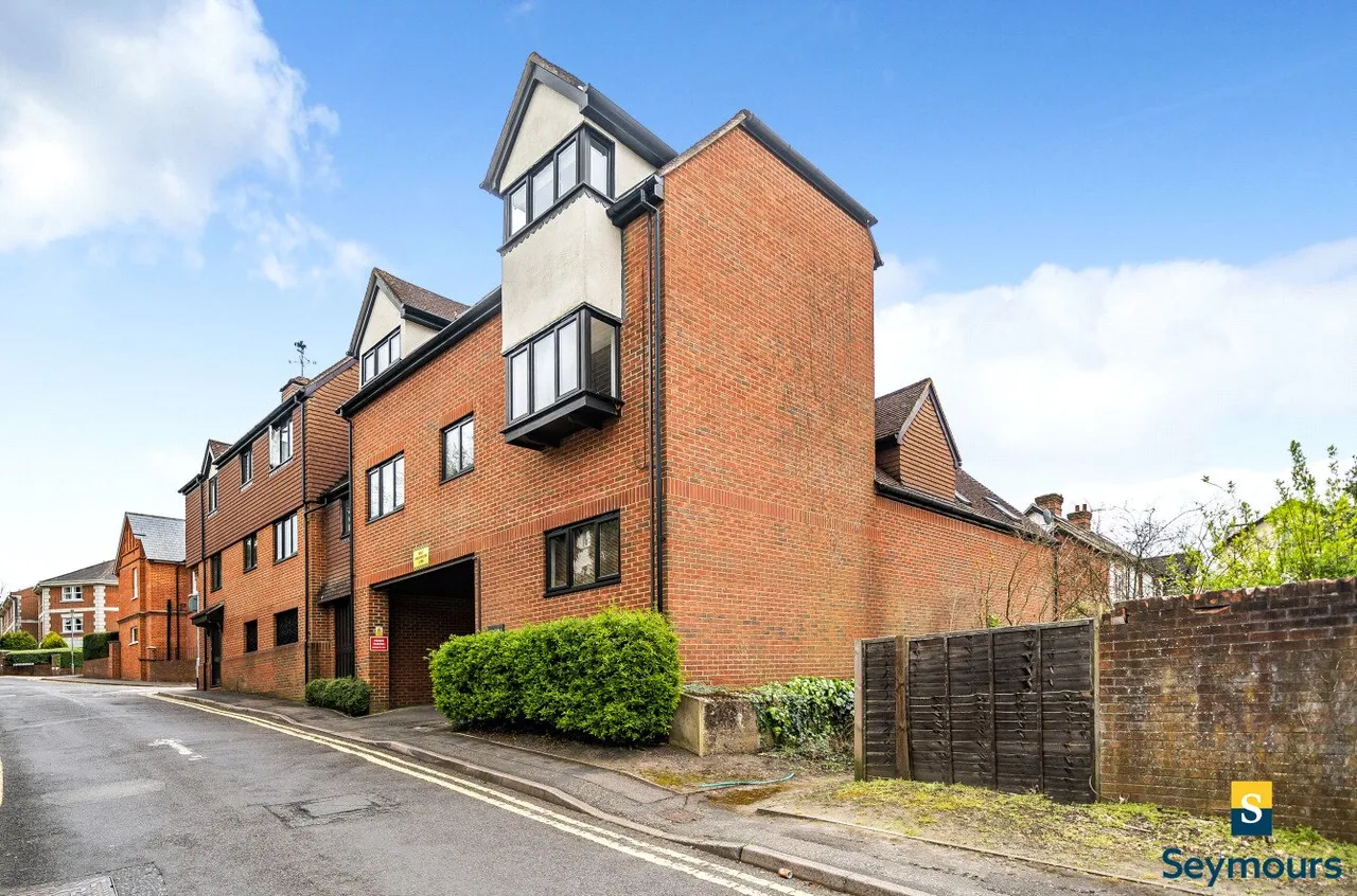 Warren Road, Guildford, GU1, photo 17