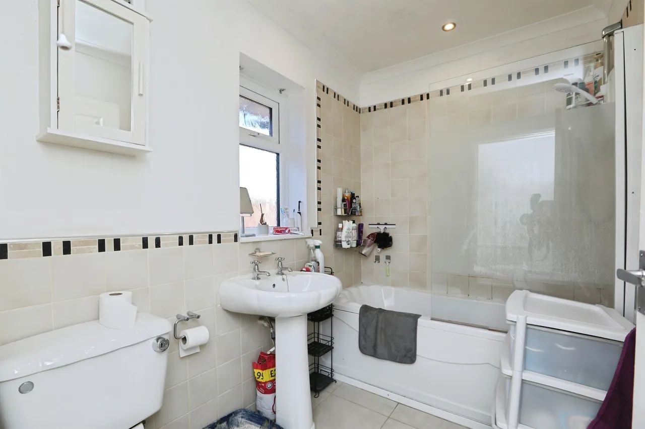 St. Margarets Drive, Wigmore, ME8, photo 7