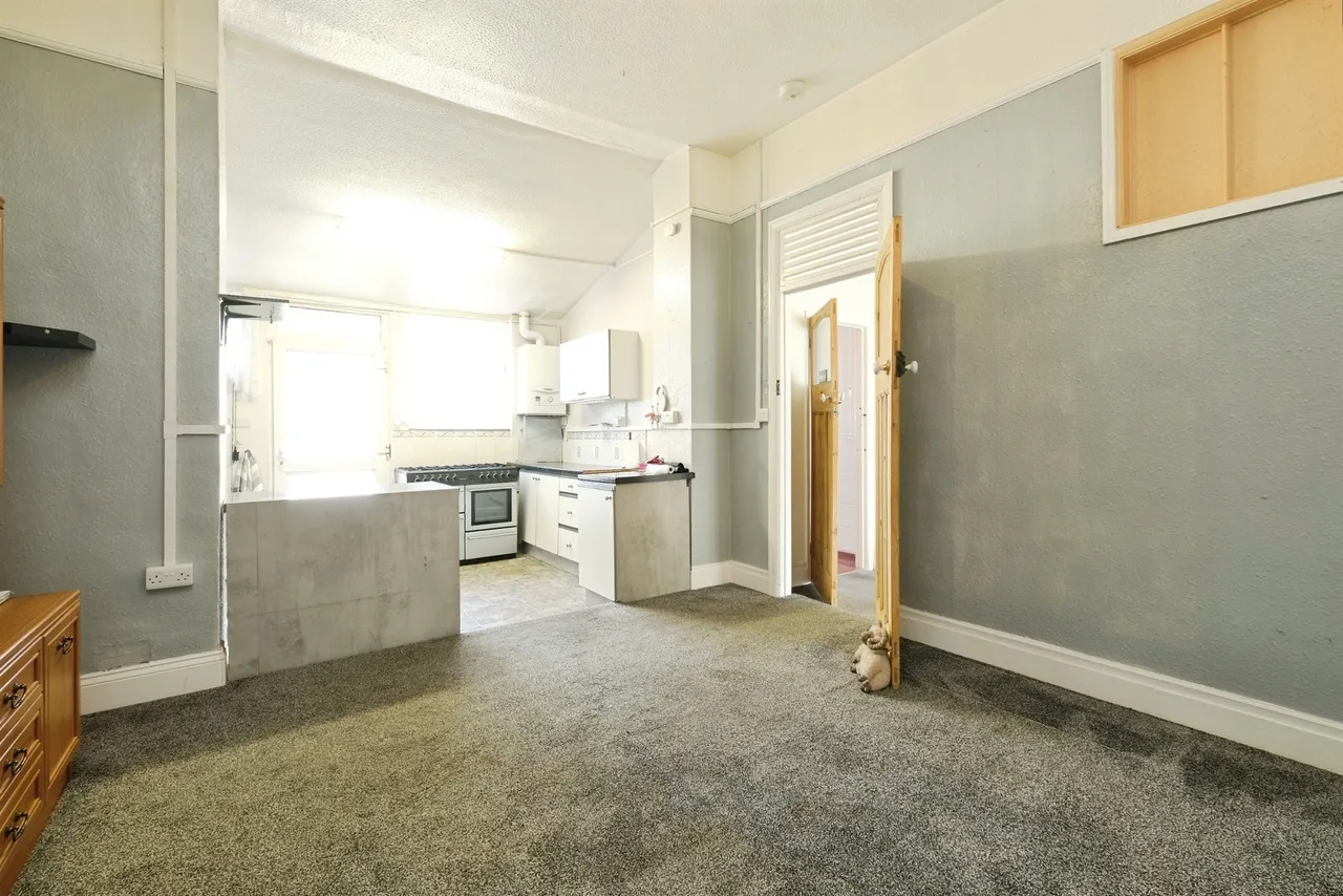 Grahamstown Road, Chepstow, NP16, photo 17