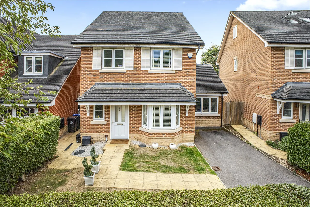 Rose Meadow, West End, GU24, photo 21