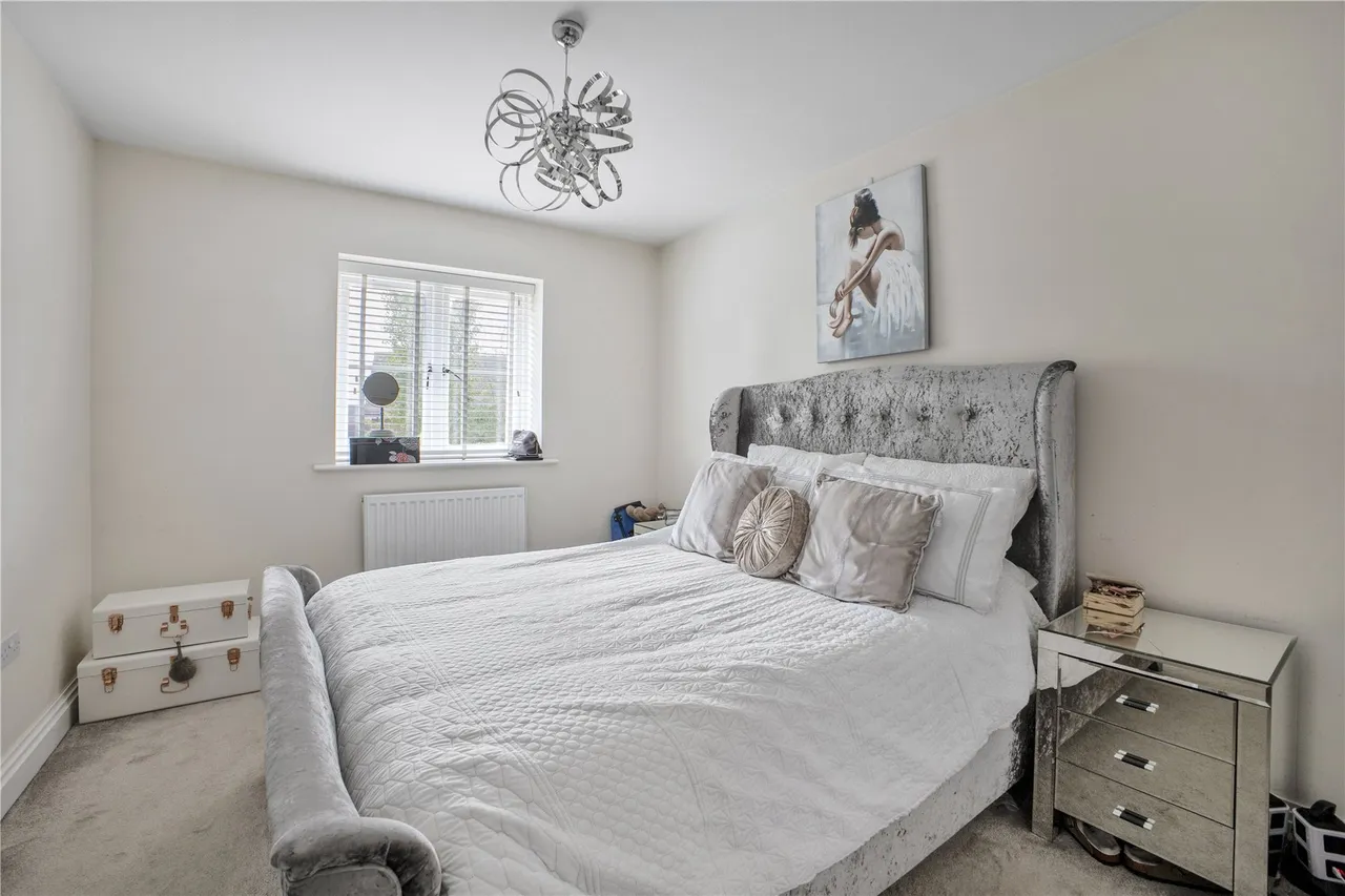 Rose Meadow, West End, GU24, photo 12