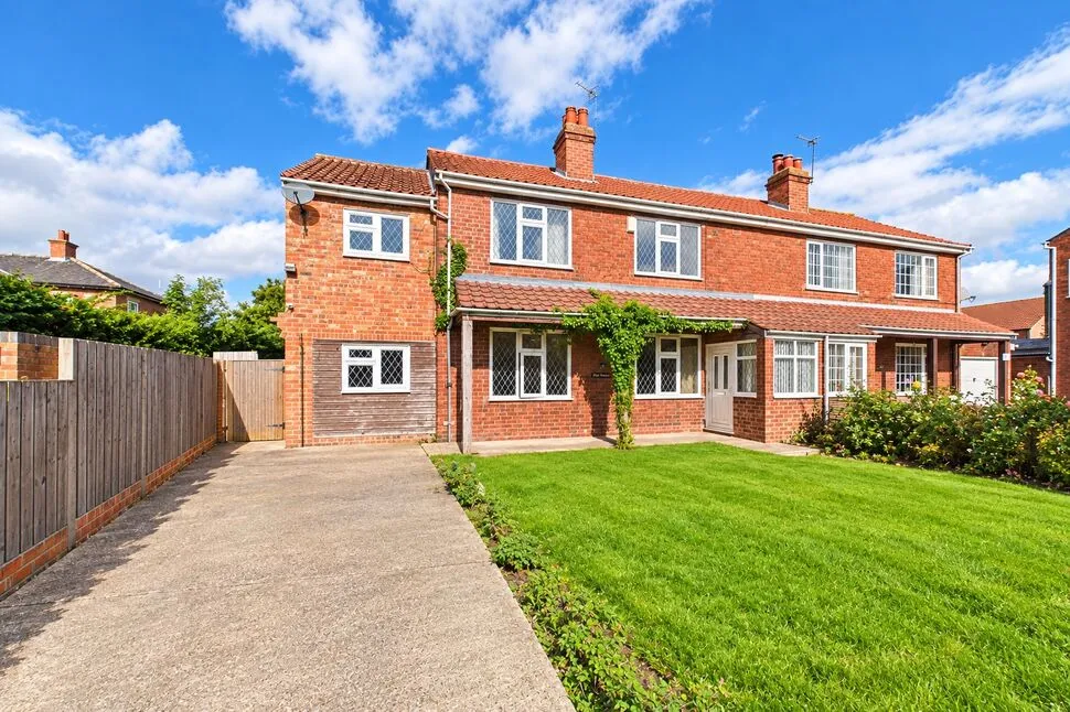 4 bed house for sale — Brecks Lane, Strensall, North Yorkshire, YO32