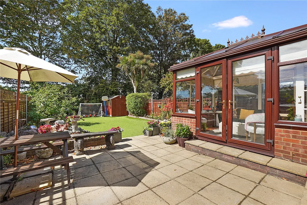 Selsey Crescent, DA16, photo 21