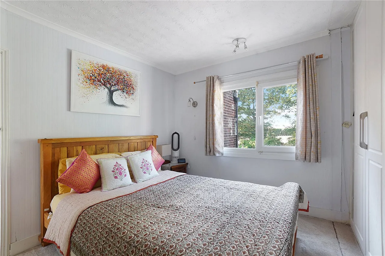 Selsey Crescent, DA16, photo 12