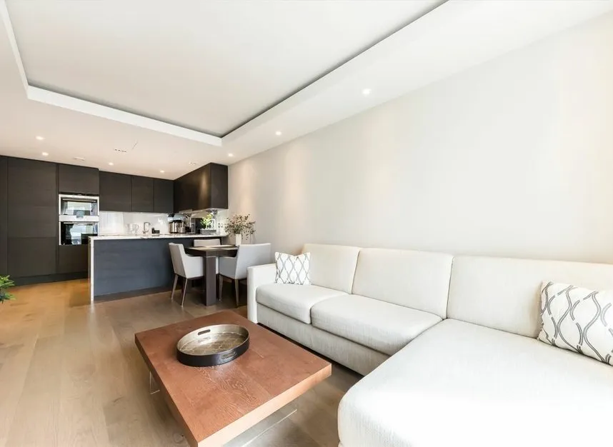2 bed flat for sale, Parr's Way, Hammersmith, W6