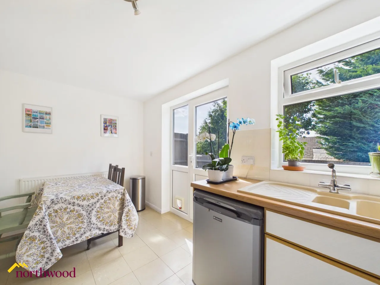 Blenheim Rise, Kings Sutton, OX17, photo 4