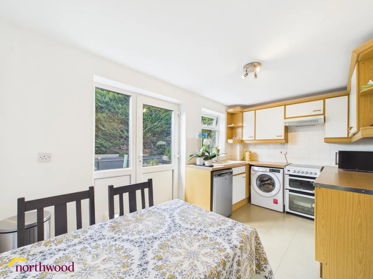 Blenheim Rise, Kings Sutton, OX17, photo 5