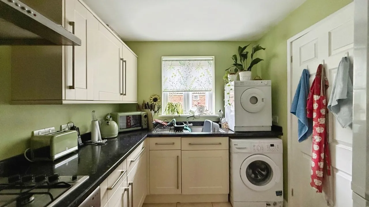 Atyeo Place, Warminster, BA12, photo 6