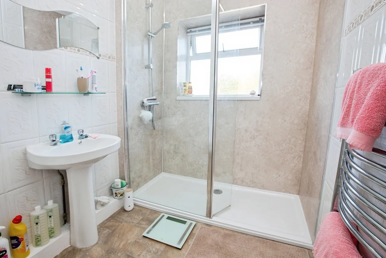 Forest Road, New Ollerton, NG22, photo 8