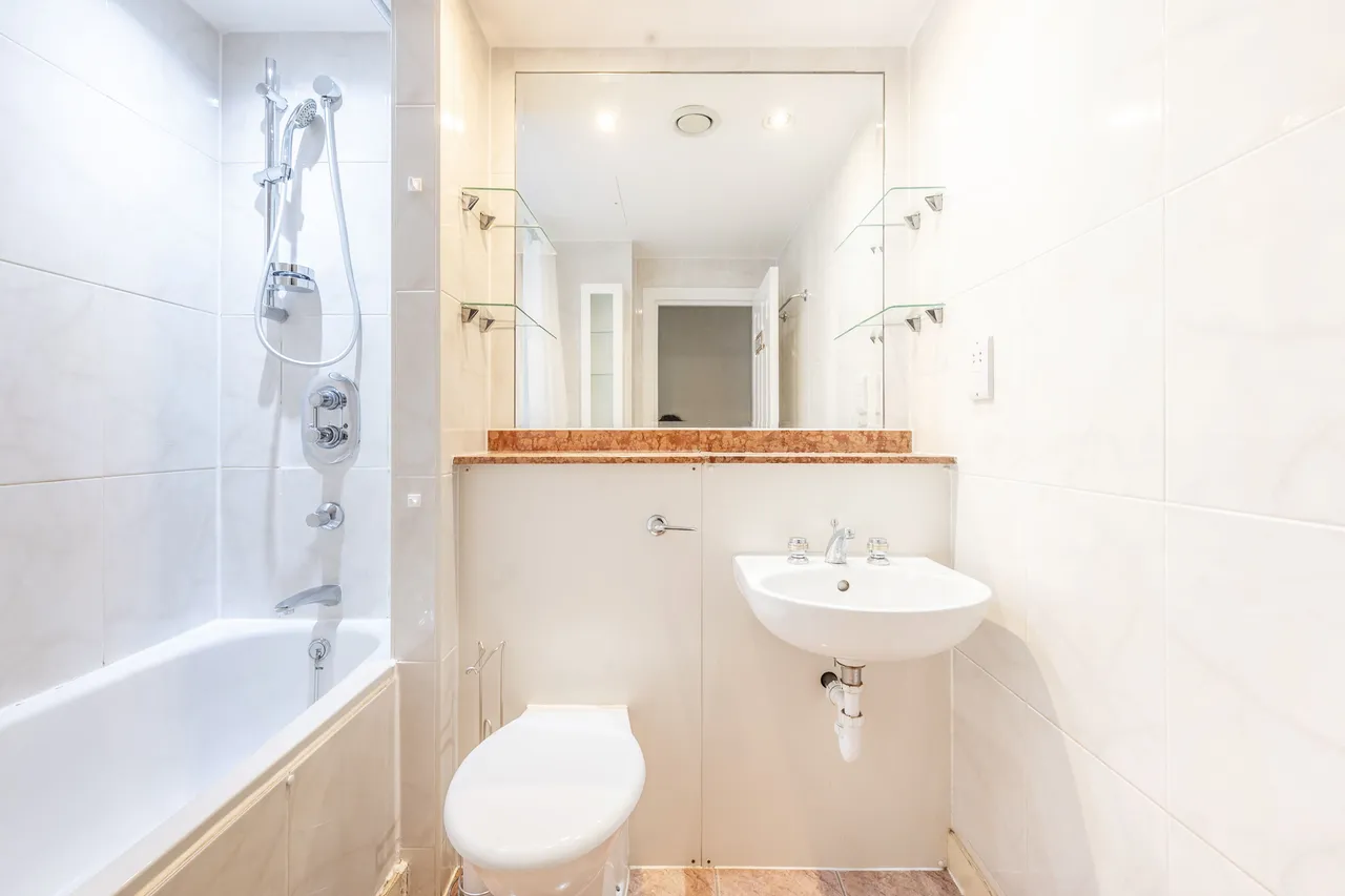 921 Point West, 116 Cromwell Road, London, photo 5