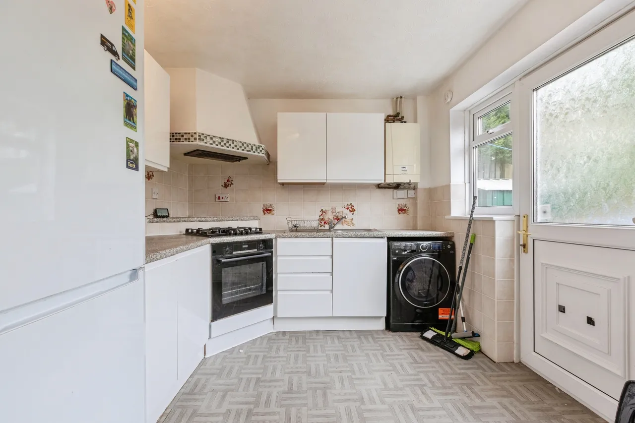 Bamburgh Crescent, Newton Aycliffe, photo 4