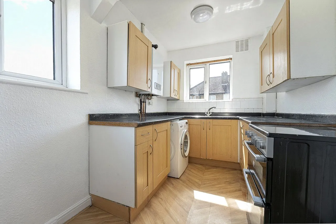 Albert Road, Sutton, Surrey, SM14RX, photo 2