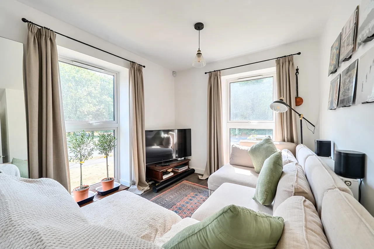 Beaulieu Place Station Road, Hook, RG27 9QG, photo 6