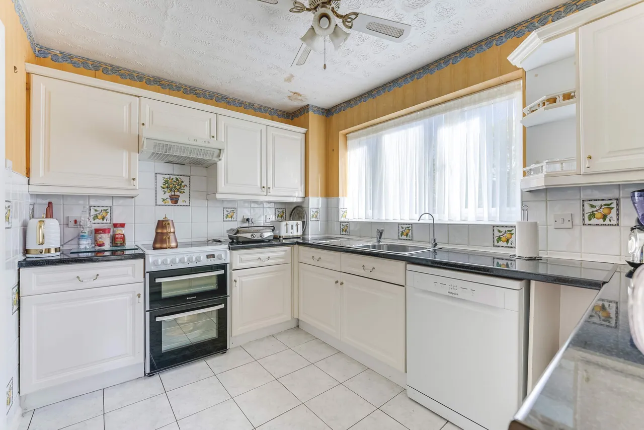Peregrine Road, Waltham Abbey, EN9, photo 21