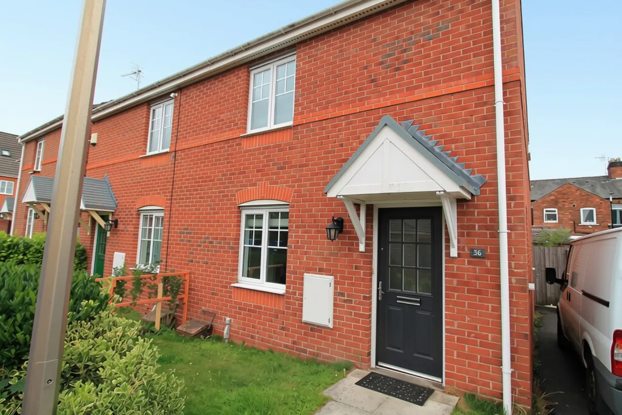 3 bed house to rent — Bateman Close, Crewe