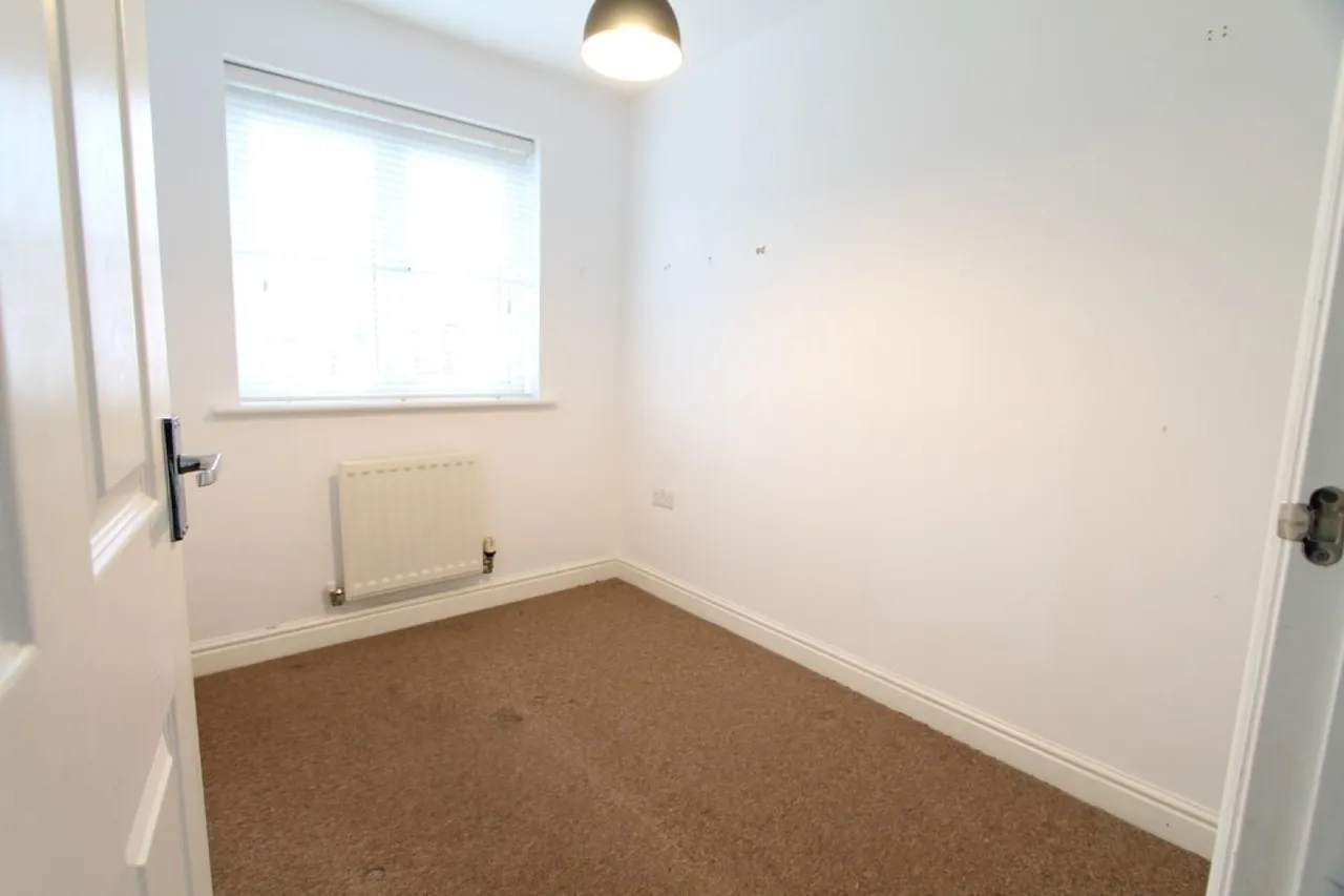 Bateman Close, Crewe, photo 8
