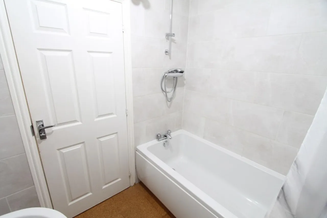 Bateman Close, Crewe, photo 7
