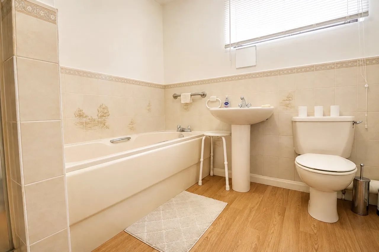 Jury Park, South Molton, EX36, photo 8