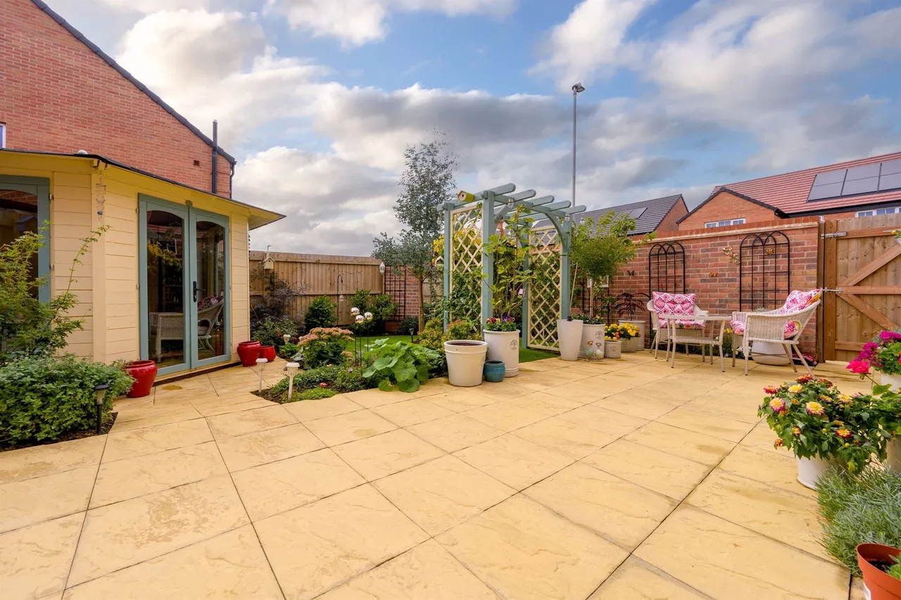 Freebirch Road, Kettering, NN14, photo 4