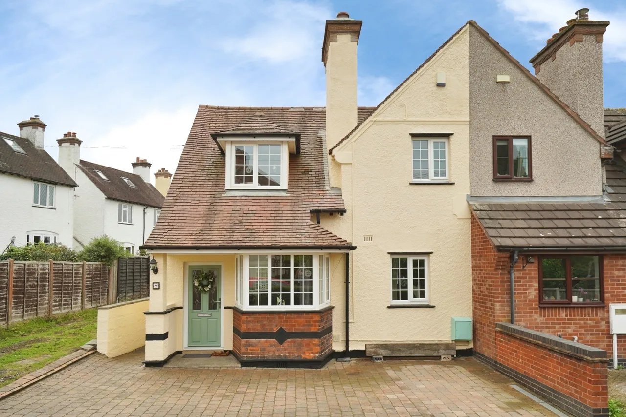 2 bed house for sale, Station Drive, Moira, DE12