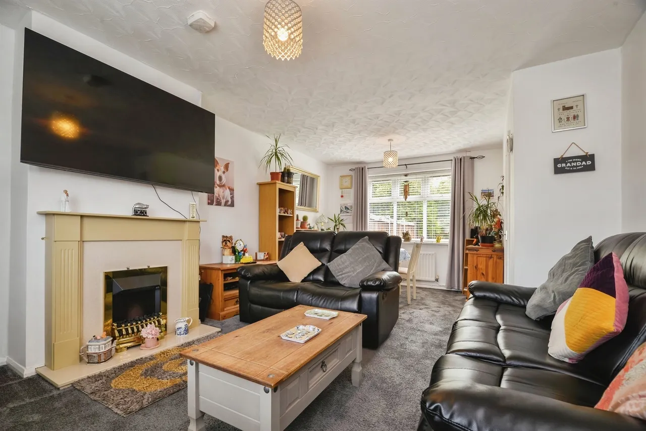 3 bed house for sale, Owton Manor Lane, Hartlepool, TS25
