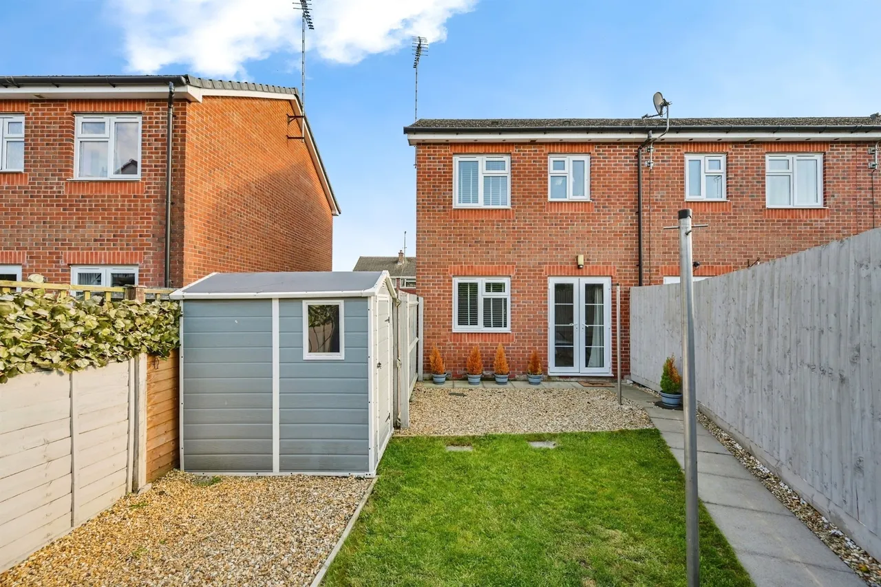 Riversfield Drive, Rocester, ST14, photo 15