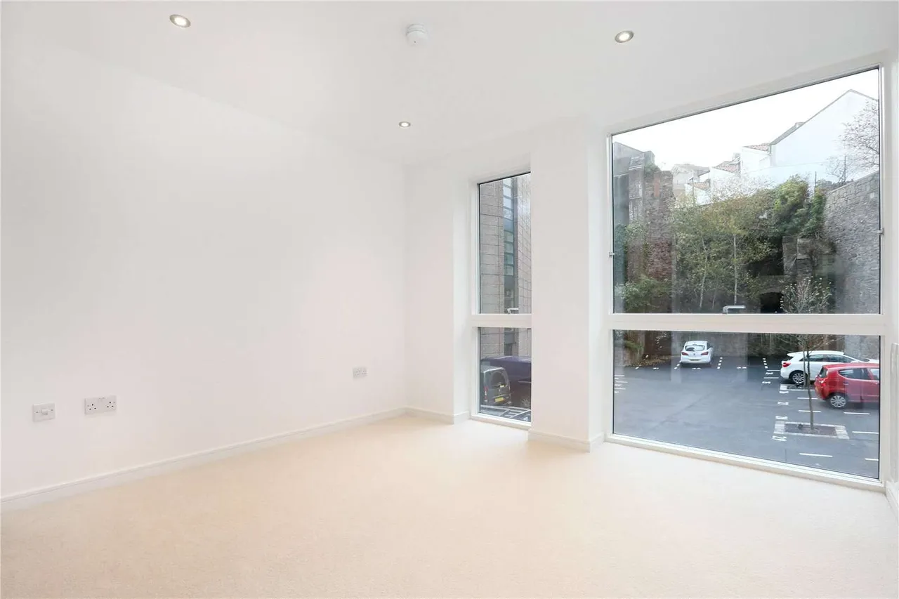 Number One Bristol, Lewins Mead, BS1, photo 4