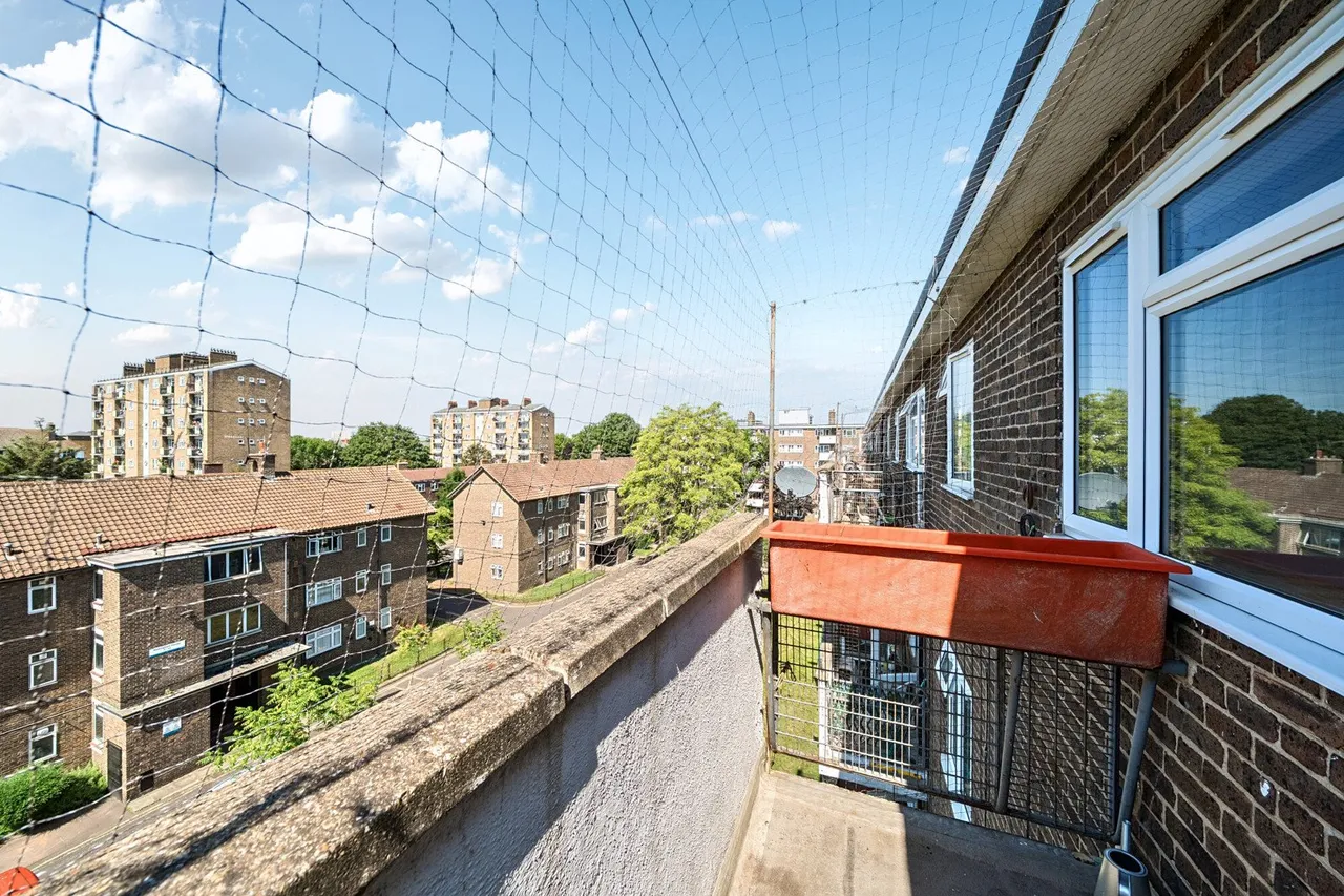 Crawford Estate, SE5, photo 9