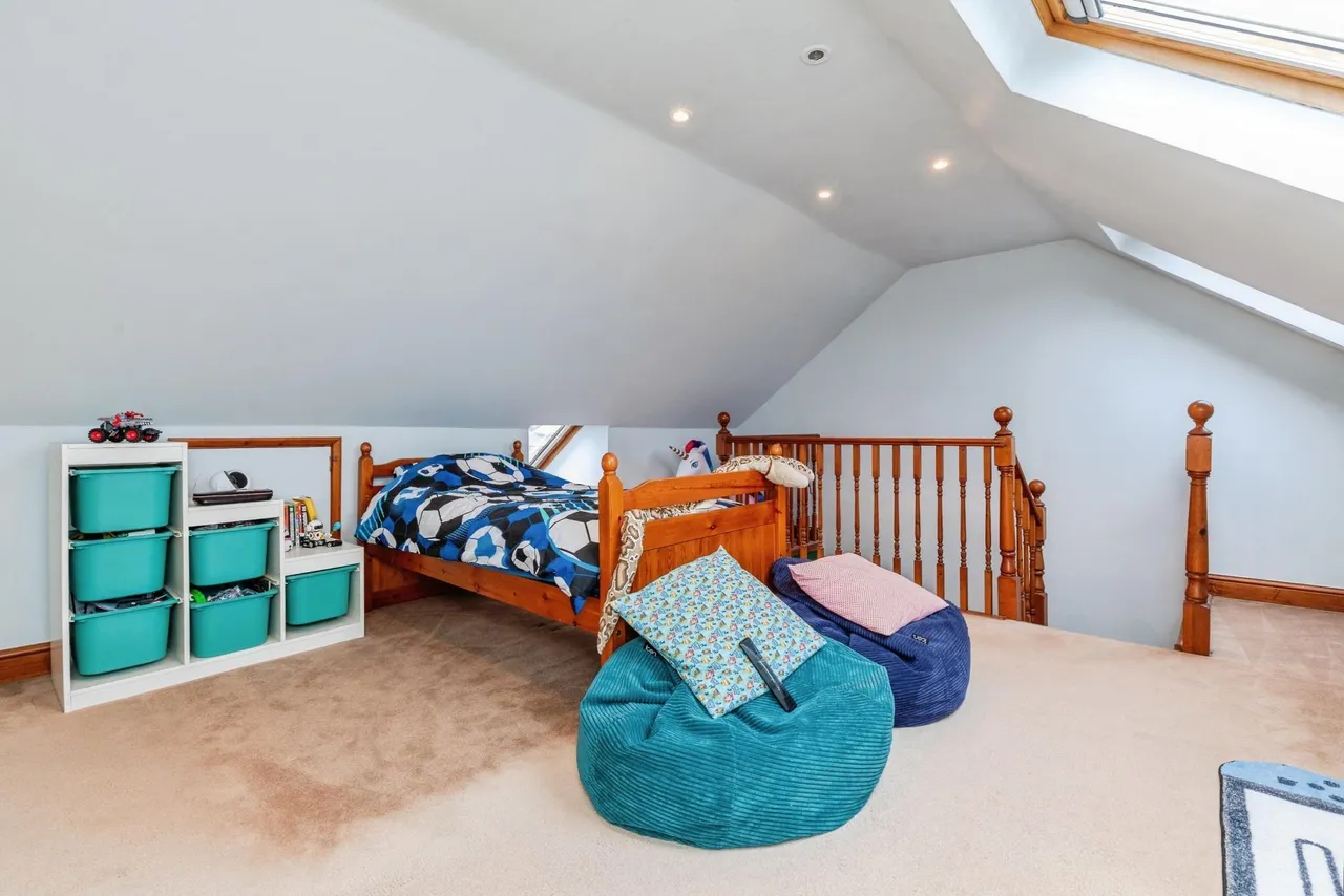 Holmside, Gillingham, ME7, photo 14