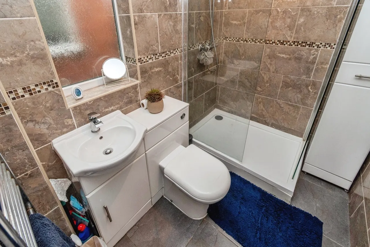 Wrexham Avenue, Walsall, WS2, photo 8