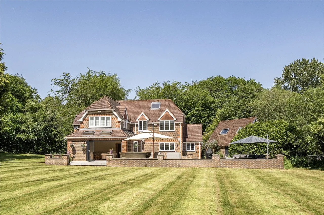 Moor Park Way, Farnham, Surrey, GU9, photo 7