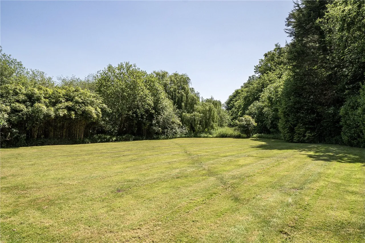 Moor Park Way, Farnham, Surrey, GU9, photo 5